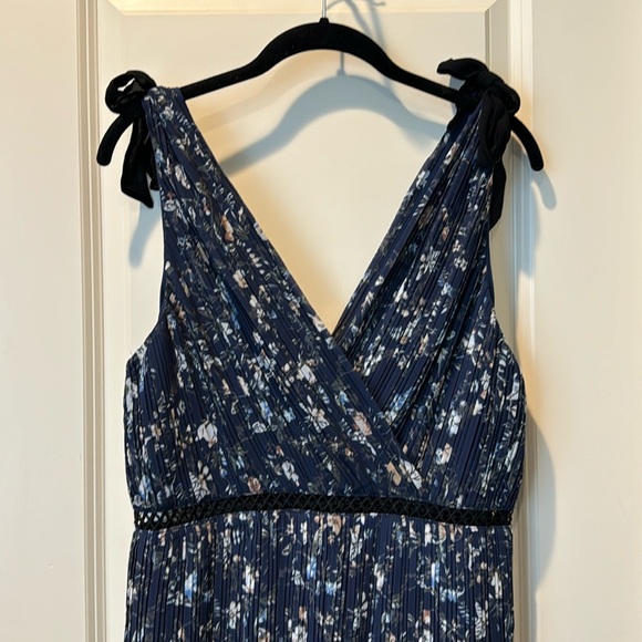 Lulu’s Such Sophistication Navy Blue Floral Print Pleated Maxi Dress XL - Picture 10 of 14